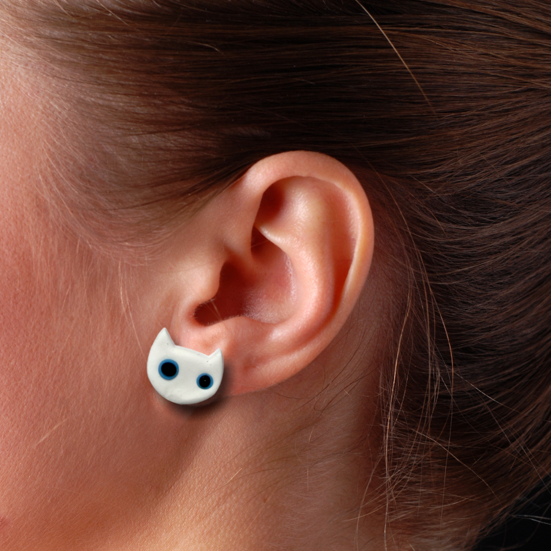 Cat Studs